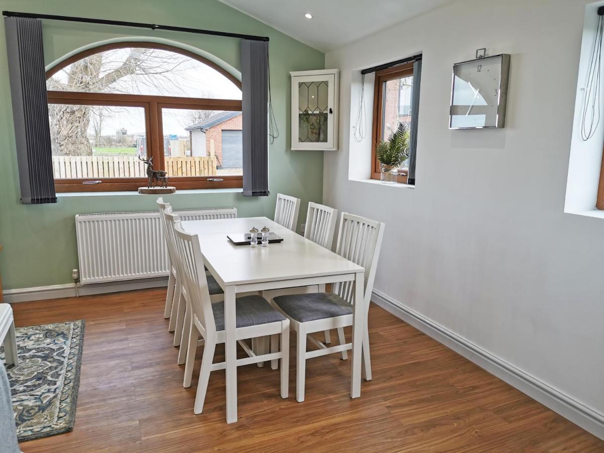 The Bakery Villa Pilling Exterior photo